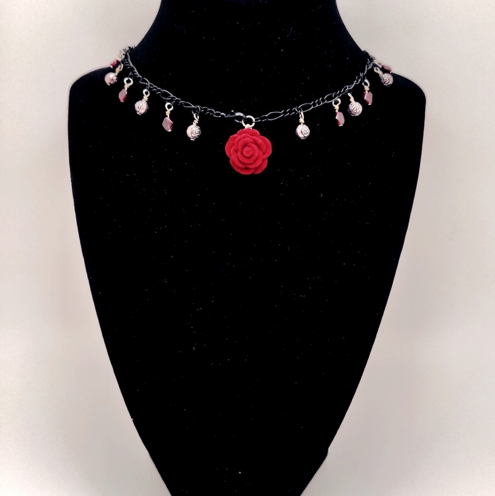 381MIDALANE Black Chain Choker with Garnet and Rose Accents - Picture 9 of 16